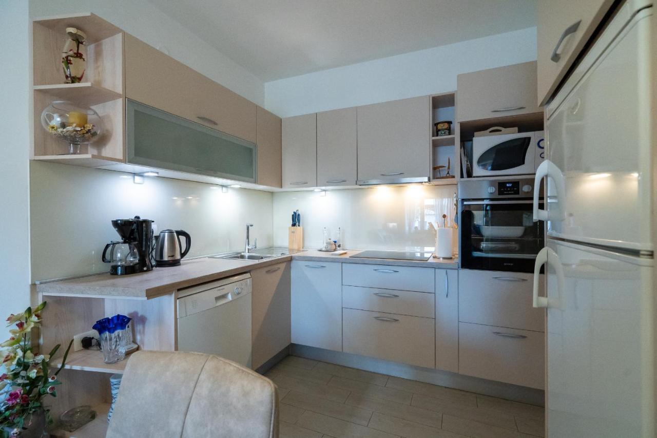 Apartman Ana Novi Vinodolski Exterior foto